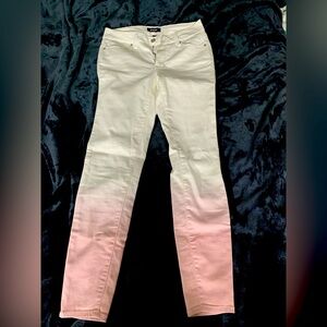 White skinny jeans
